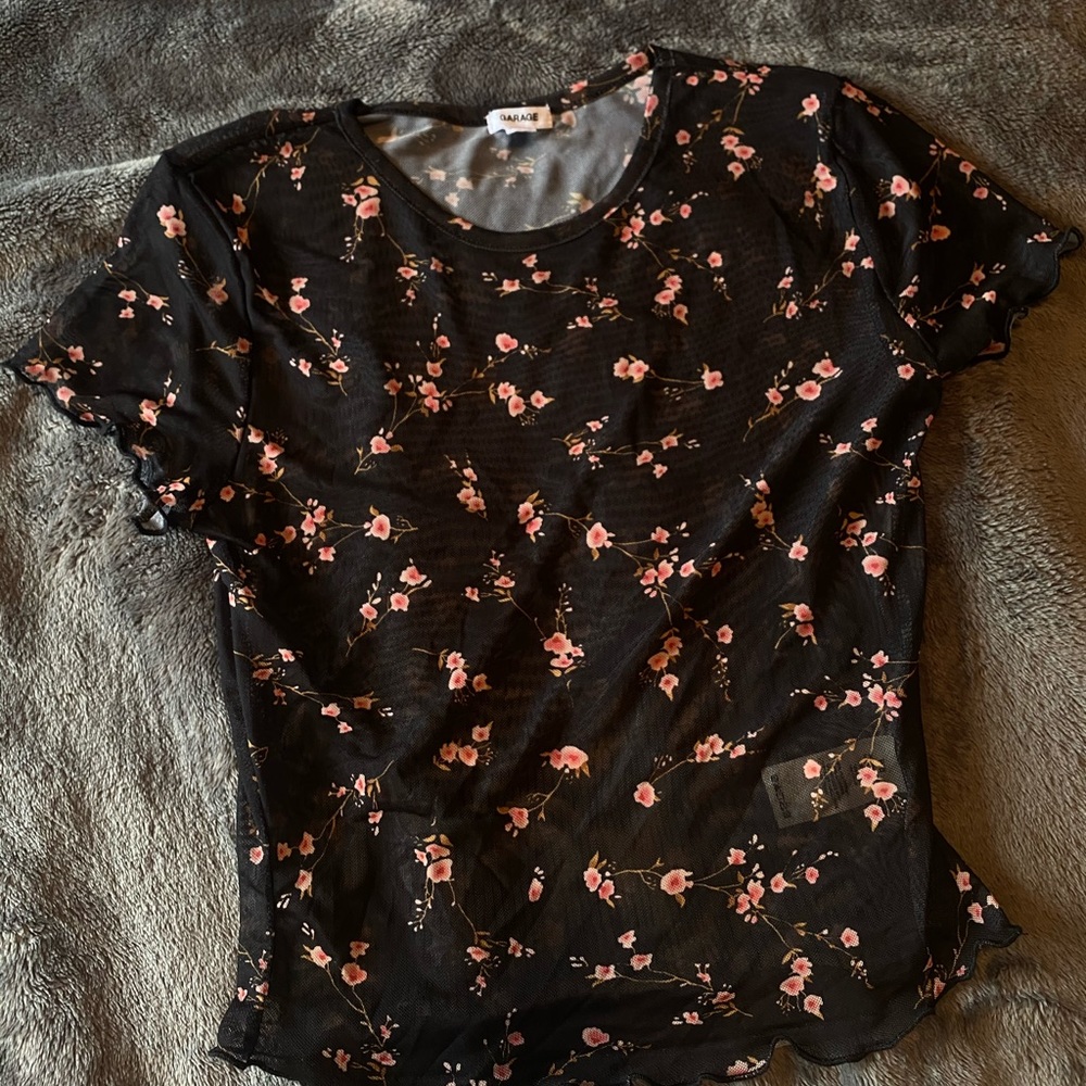 🌸Floral See-Through Top🌸
